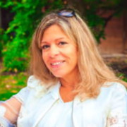 Hitachi Solutions France Employee Frida Atallah's profile photo