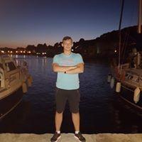 Ivan Vučković Email