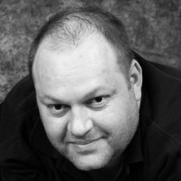 Robert Vaverka Email
