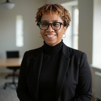 Vision Infrastructure Solutions Employee Melissa G.'s profile photo