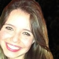Maeve Vasconcelos Email