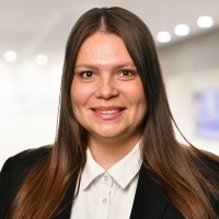 Kamilla Kelemen Email