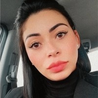 OFF Premium Employee Dayana Andrade's profile photo