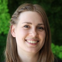 Julia Stoll Email
