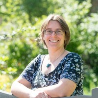 Laurel Giles Email