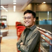 Yi Lam Email