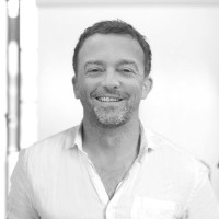 Pacote Employee Daniel Lane's profile photo