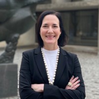 Des Moines Art Center Employee Kelly Baum's profile photo