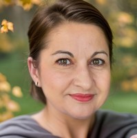 Lisa Ferro Email