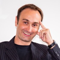 focus inside Employee Joselo Arizaleta's profile photo