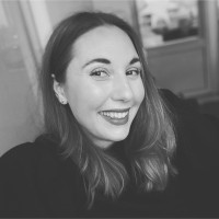 Alexia Holse Email & Phone Number