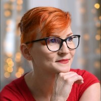 Katalin Oláh Email
