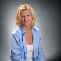 Coastal Properties Group & Forbes Global Properties Employee Sue Shoemaker's profile photo
