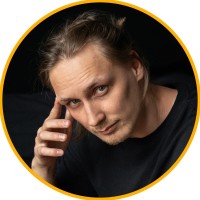 Konstantin Pliusnin Email