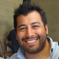 E-mail e número de telefone de Adrian Lopez