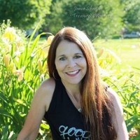 Vicki Noah Email & Phone Number