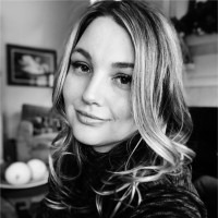Digital Health Media Employee Liz Stone's profile photo