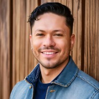 Hans Sono Email & Phone Number