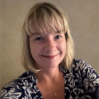 Ellen Greaves Email