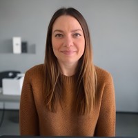 Veronika Kharaman Email