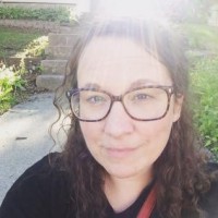 eTailPet Employee Liz Newman's profile photo