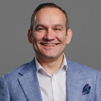 CanadaOne Auto Employee Robert Smoczynski's profile photo