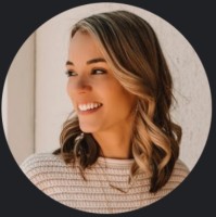 Wing Snob Employee Lacey Zuretti's profile photo