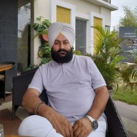 Bonhoeffer Employee Sarabjeet Rayat's profile photo