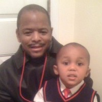 KeepSmiling Employee R Greer's profile photo