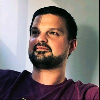 Rubén Leal Caparrós Email