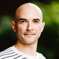  Employee Thomas Laurent's profile photo