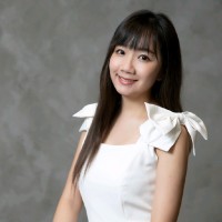 Iris Lee Email & Phone Number
