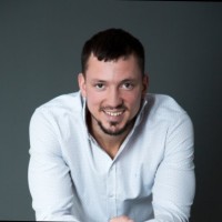 Arkadii Shumov Email