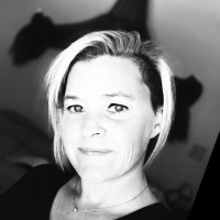 Sara Kamp Email & Phone Number