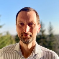 László Mátyás Email