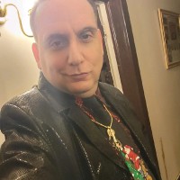 Charles Pavia Email