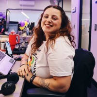 Carolina Soares Email