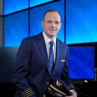 United Airlines Employee Robert Thomas's profile photo