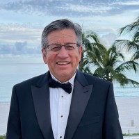 Corporate Directors Forum Employee Roberto Medrano's profile photo