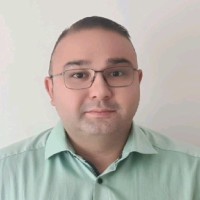 Uğur Göl Email
