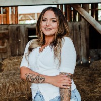 My Girlfriend's Quilt Shoppe Employee Shelby Watterson's profile photo