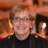 Elliott Wave International Employee Nancy Adams's profile photo