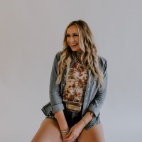 Alexi Nielsen Email & Phone Number