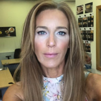 Nada MacKenzie Email