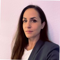 Zsuzsa Farkas Email