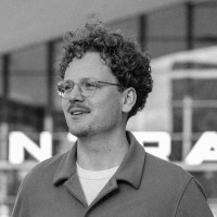 Mick van Elk Email