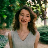 Beyza Kumanova Email