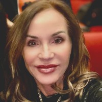 Lisa Lundrigan Email & Phone Number