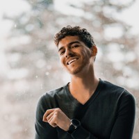 Elijah Slagle Email & Phone Number