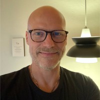 Martin Uno Email